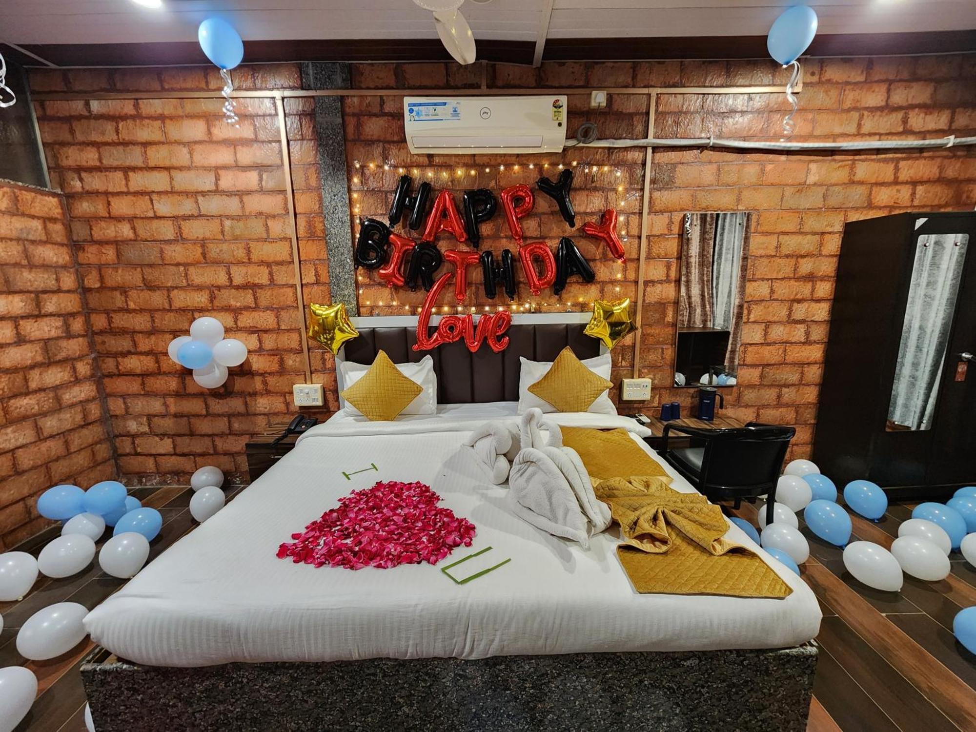 Shri Shiv Villa Resort By Bd Hospitality ชาซันเกอร์ ภายนอก รูปภาพ